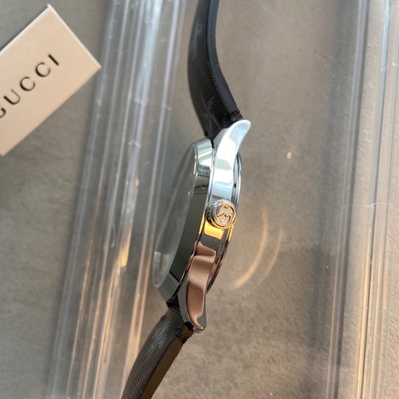 Authentic New GUCCI G-Timeless Bee and Star Motif Black Dial Leather Strap main image 5